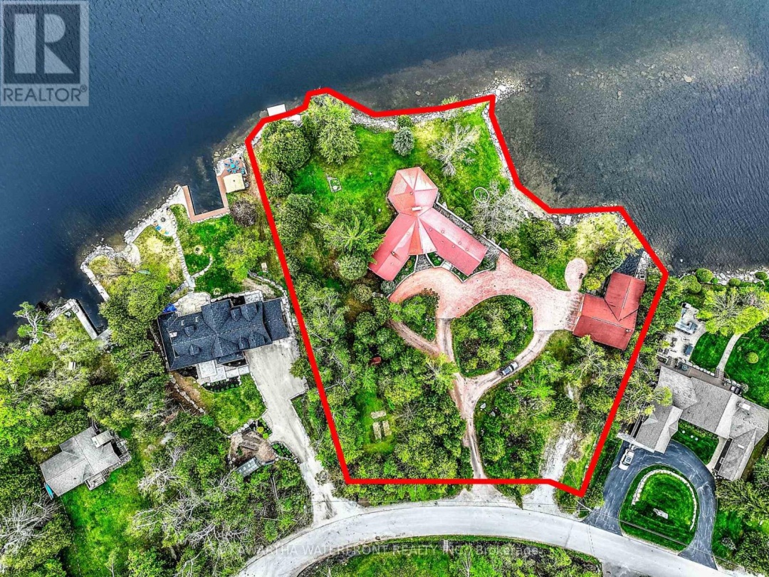 557 Riverside Drive, Pigeon Lake