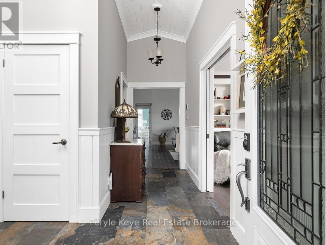 118 ROBIN ROAD, 