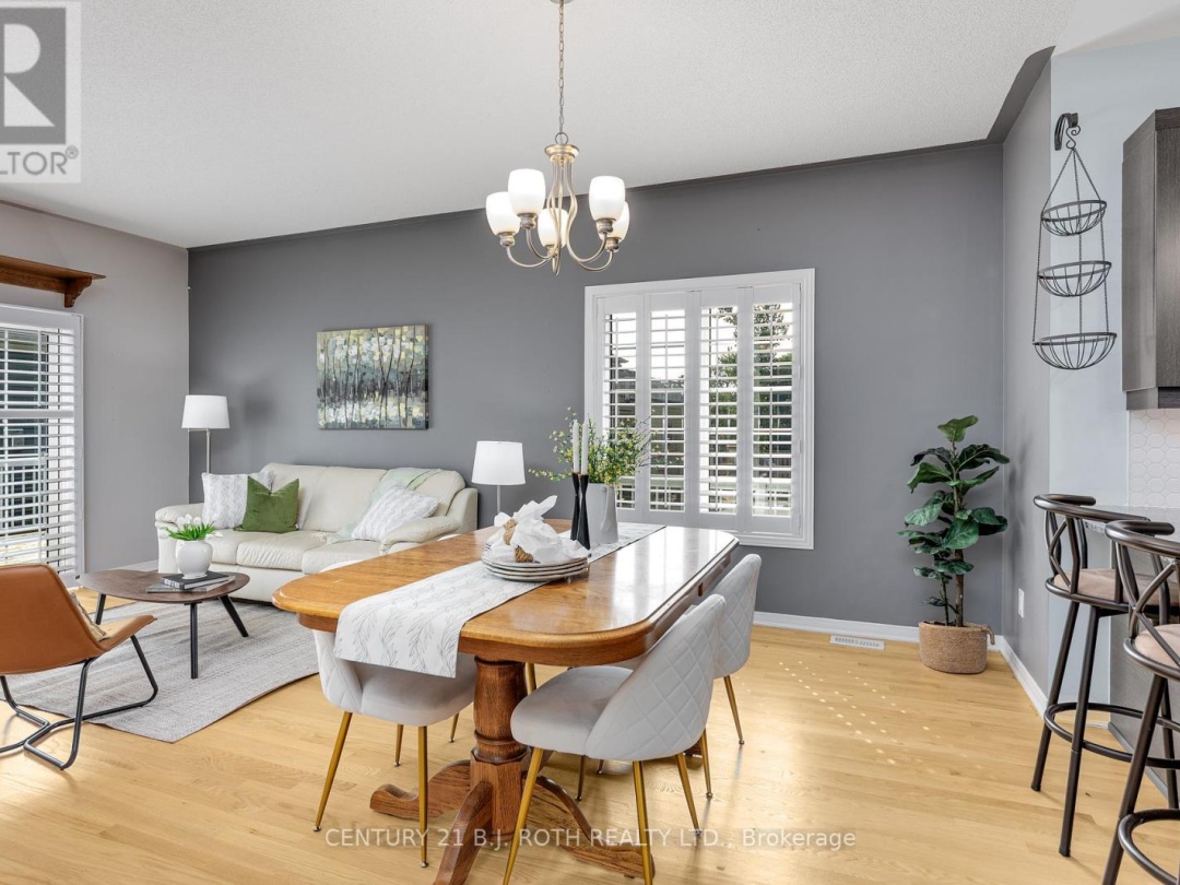 3327 SUMMERHILL WAY N, 