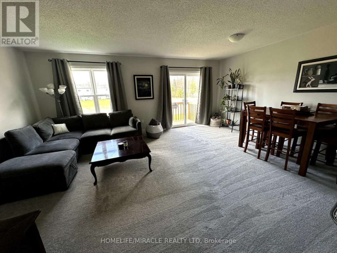 300 DAFFODIL COURT, 