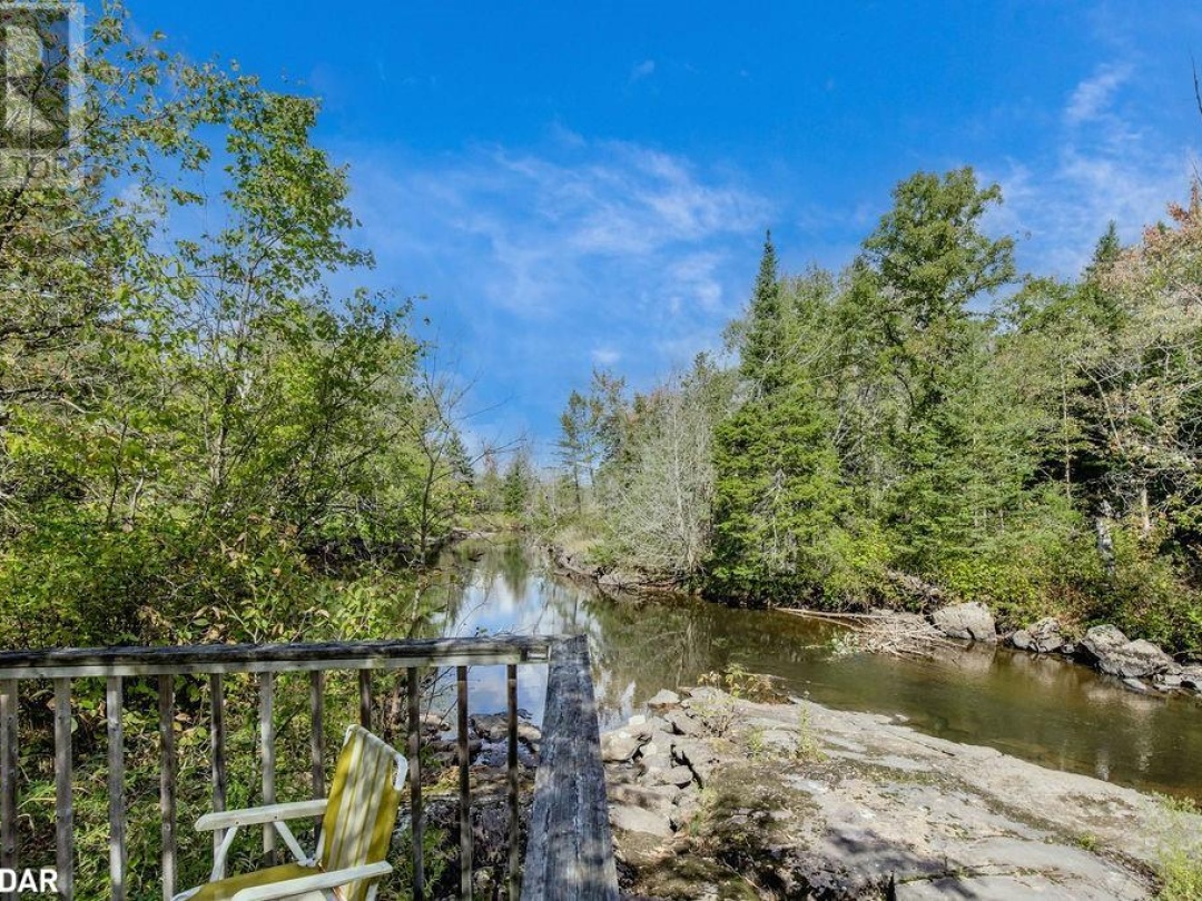 776 Monck Road 45, Head River