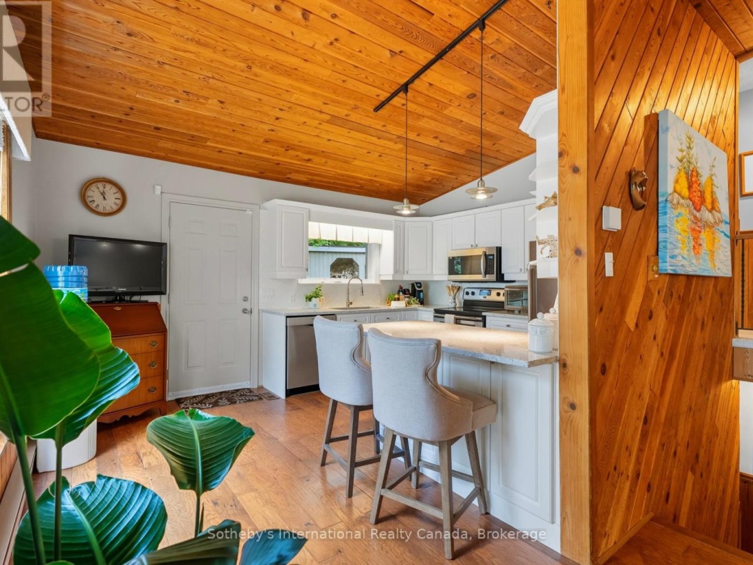 20 FISH ROCK ROAD, 