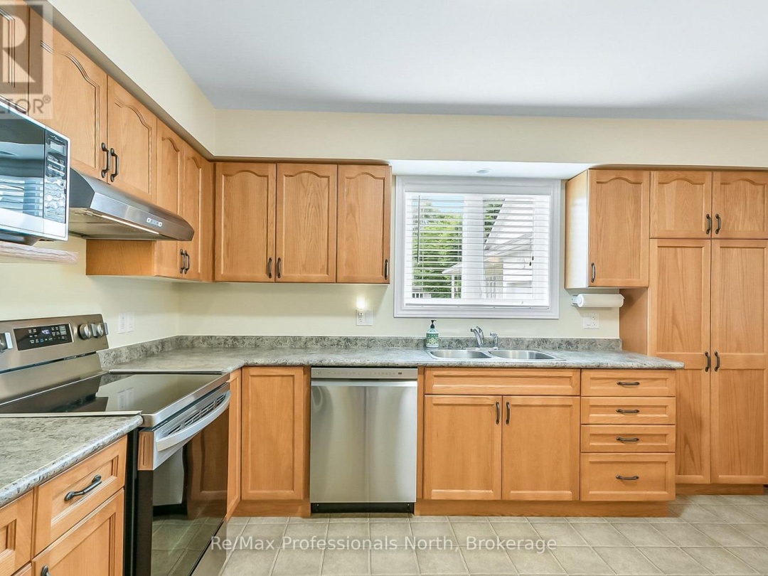 136 HEDGEWOOD LANE, 