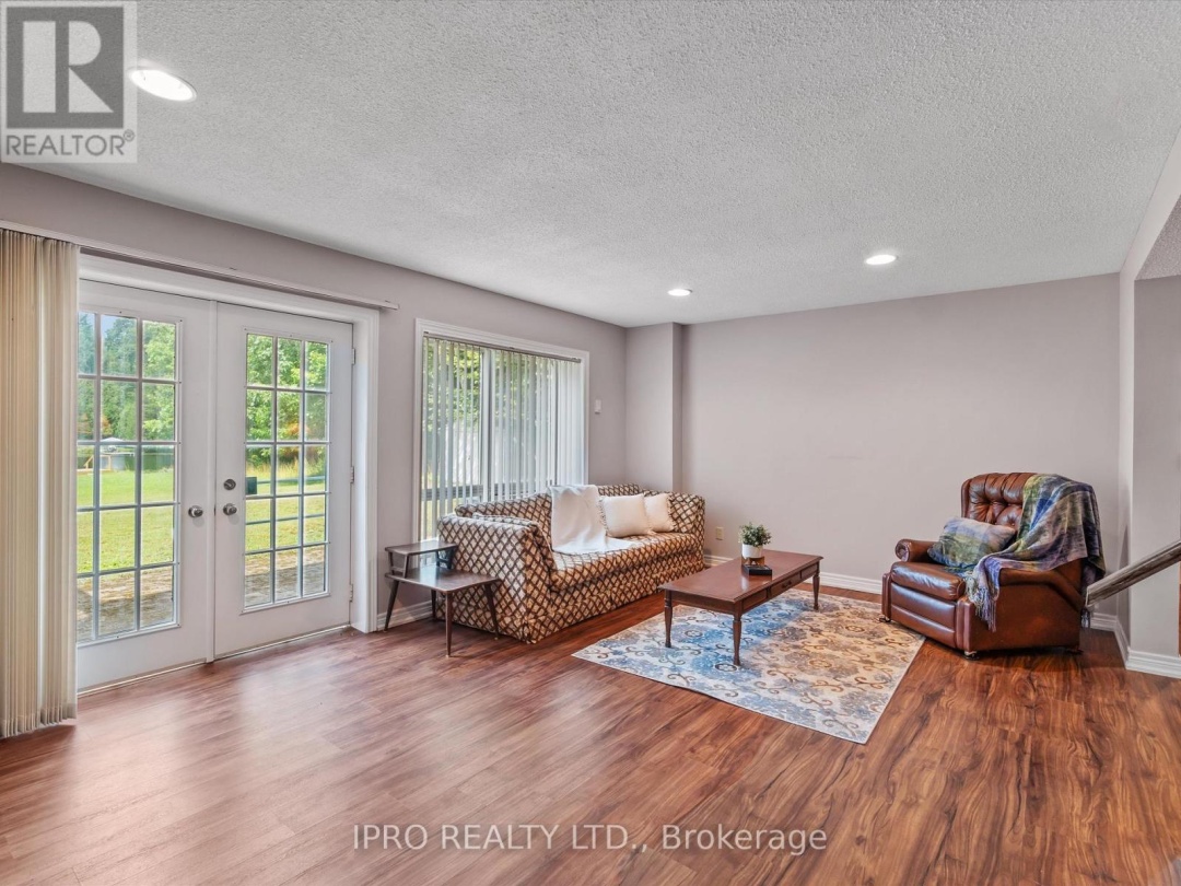 6 LOWER LANE, Otter Lake