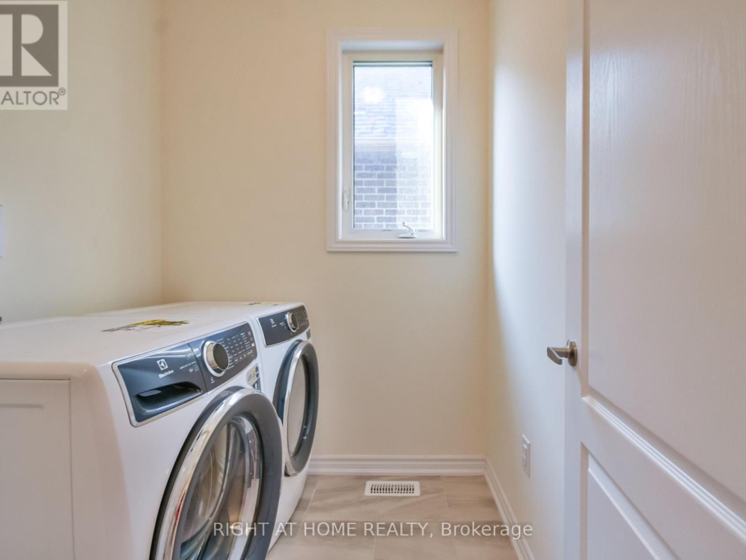 3032 SIERRA DRIVE, 