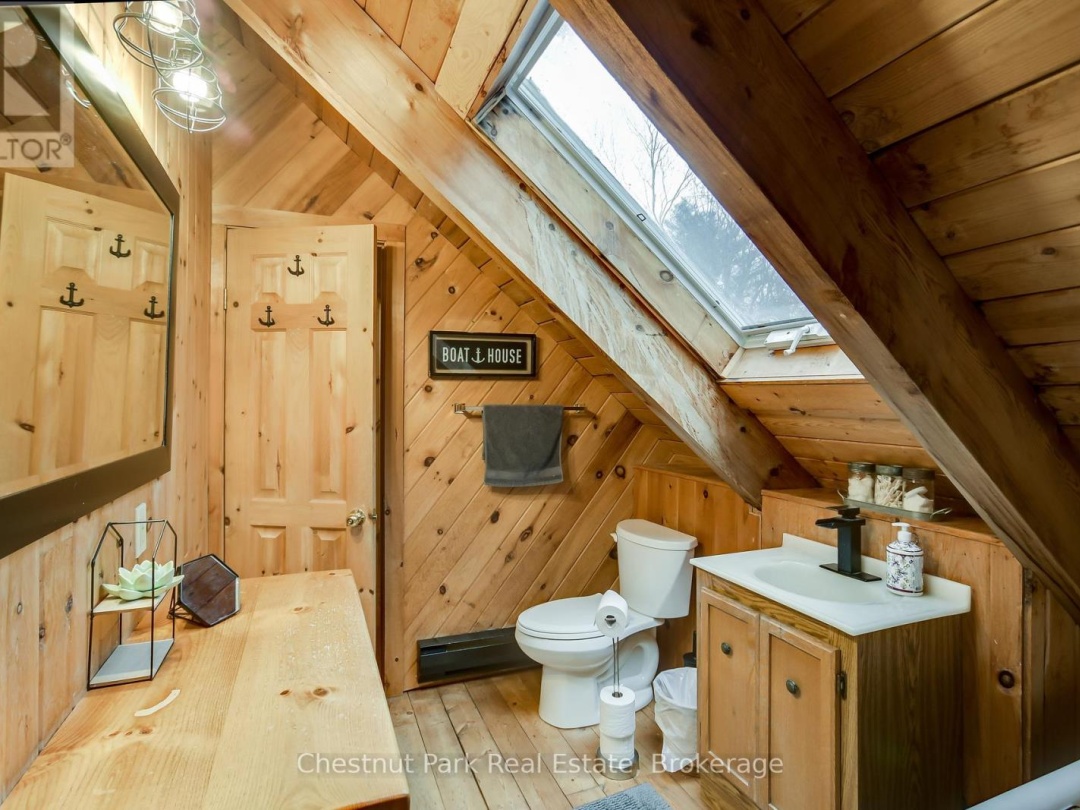 30 MCVITTIE ISLAND, Lake Muskoka
