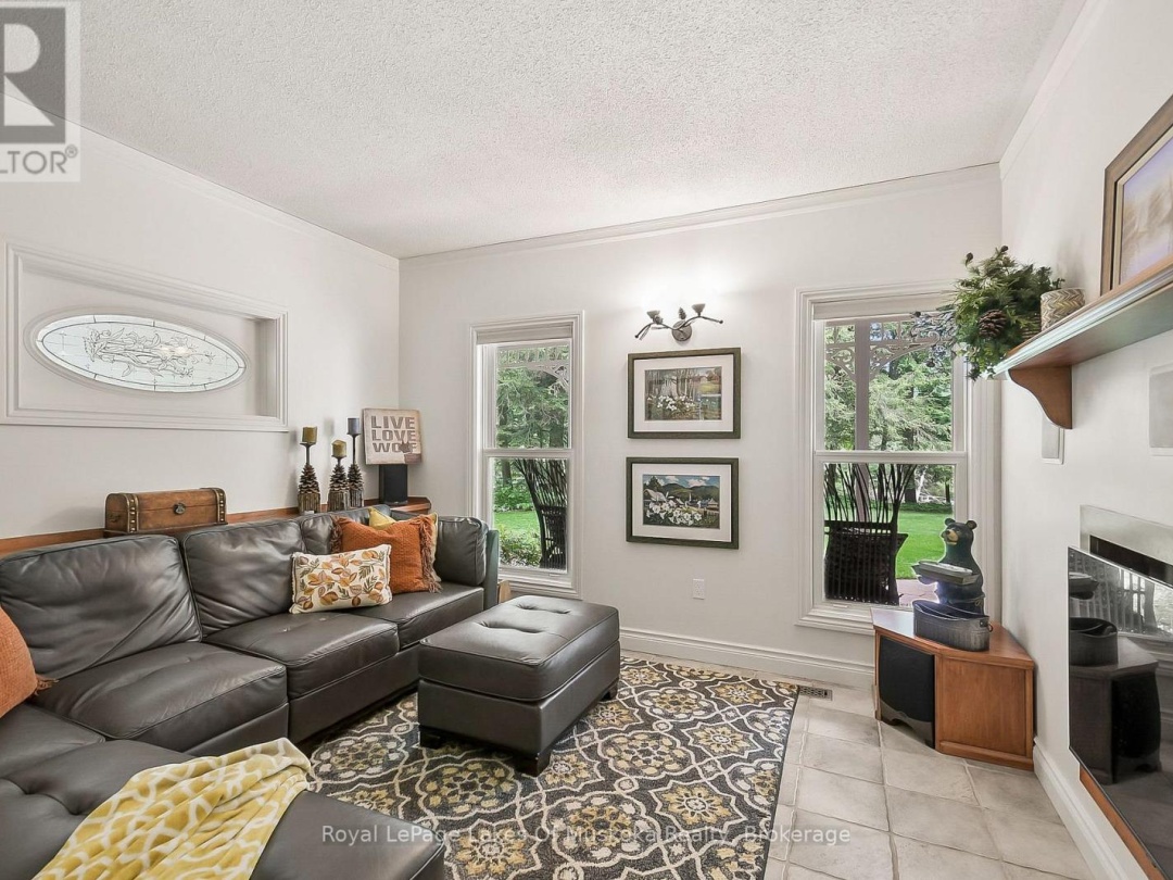 103 SOUTHBANK DRIVE, 