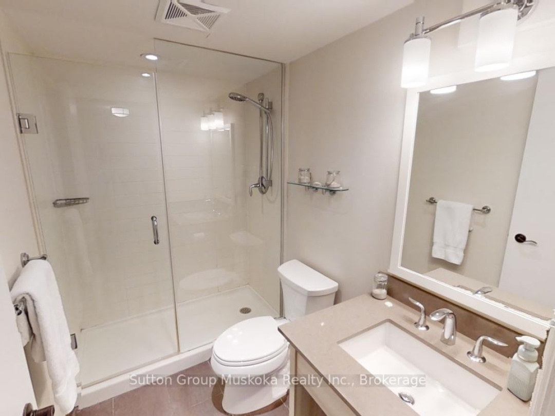 52 307 1235 Deerhurst Drive, Peninsula Lake