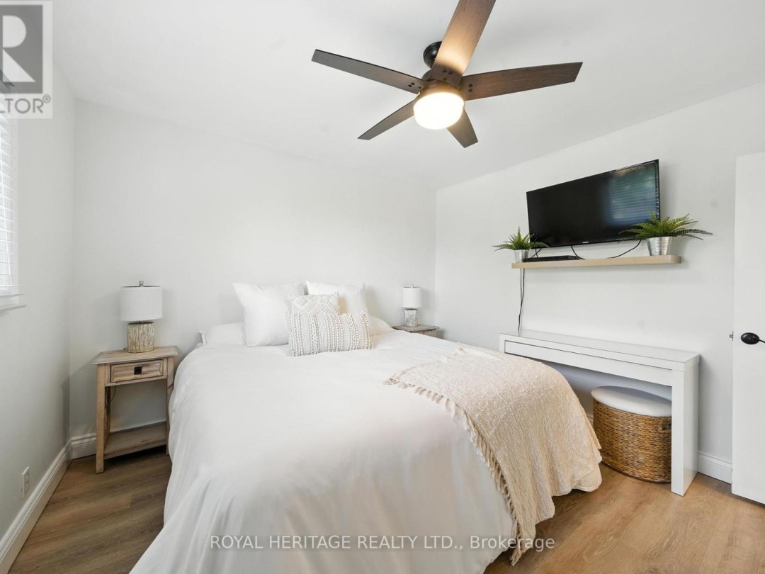 125 ELM TREE ROAD N, 