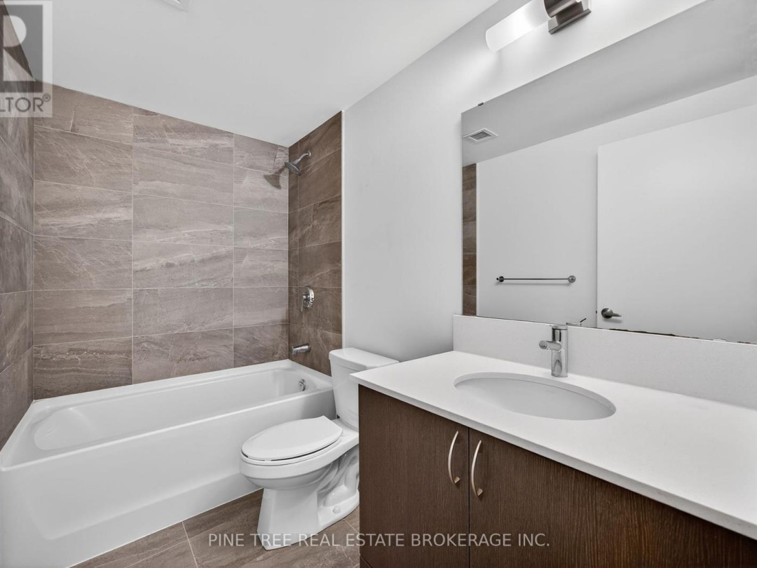 305 - 58 LAKESIDE TERRACE, 