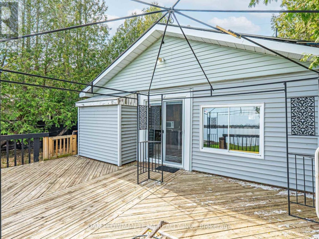 32 Beach Road, Lake Scugog