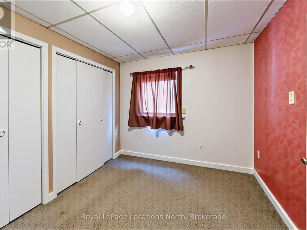 239 Monck Rd Cty 45, Young Lake