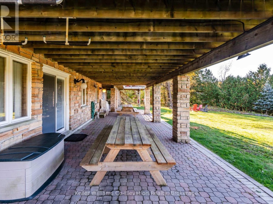 804 KINGS FARM ROAD, 