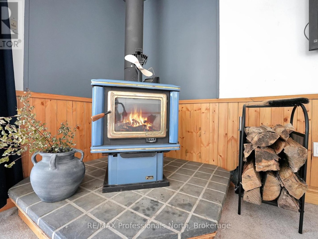 1130 Fader Drive, Maple Lake