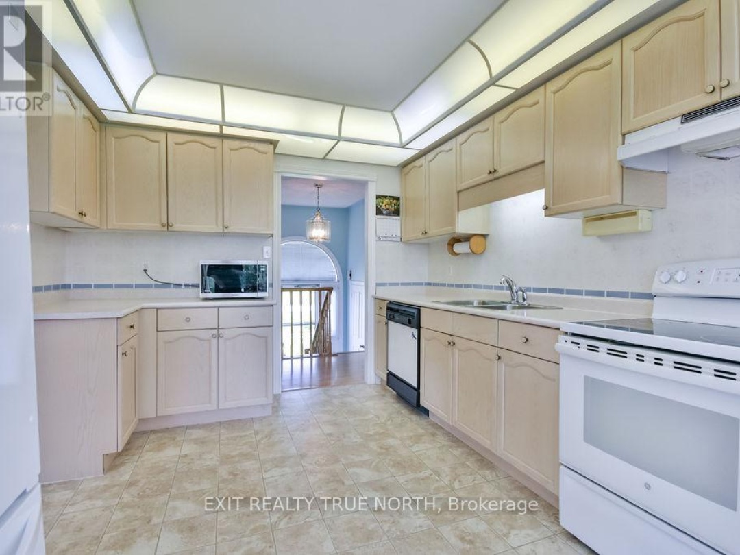 16 Hepinstall Place, Oro-Medonte