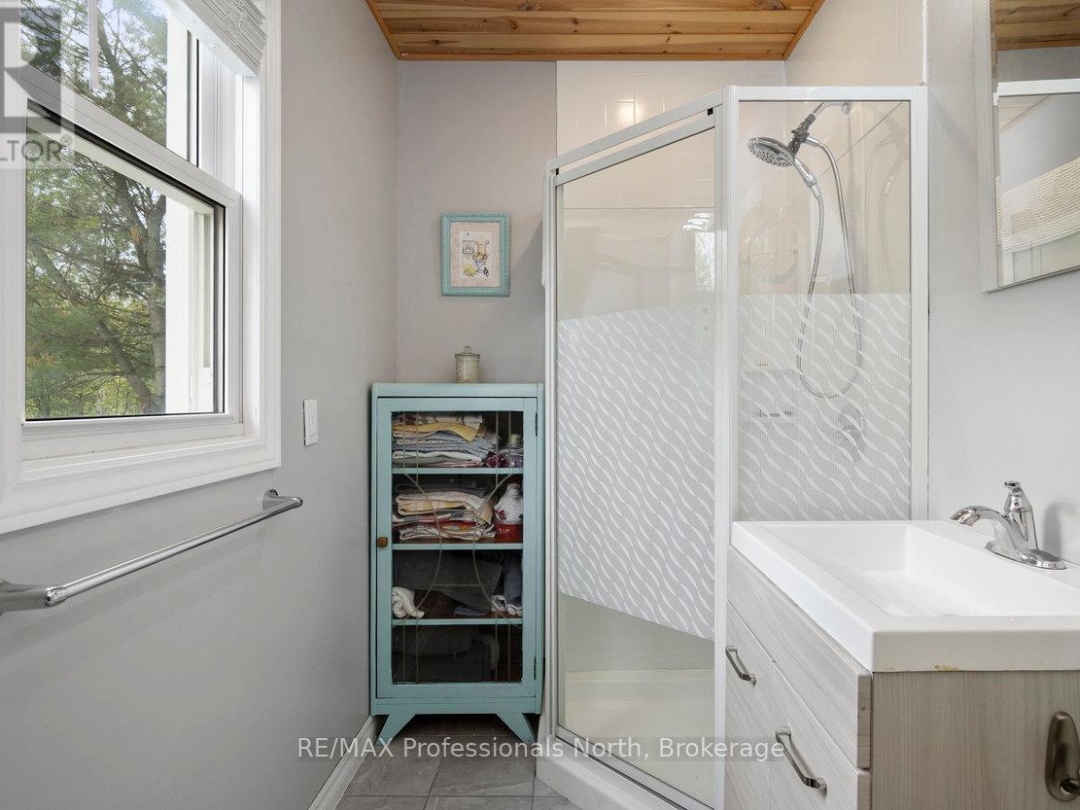 1059 Tiffany Lane, Gull Lake