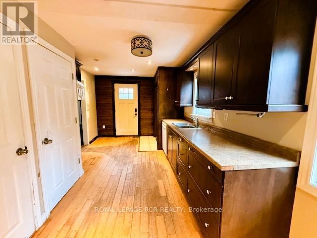 89 TOWN LINE ROAD W, 