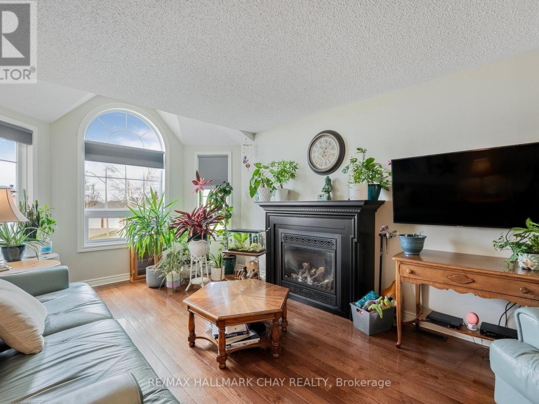 5794 VICTORIA PARK ROAD, Orillia