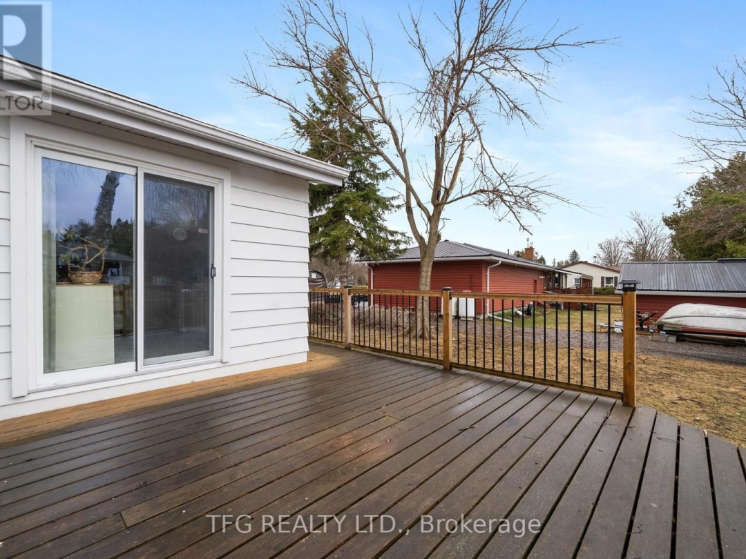 12 North Bayou Road, Sturgeon Lake