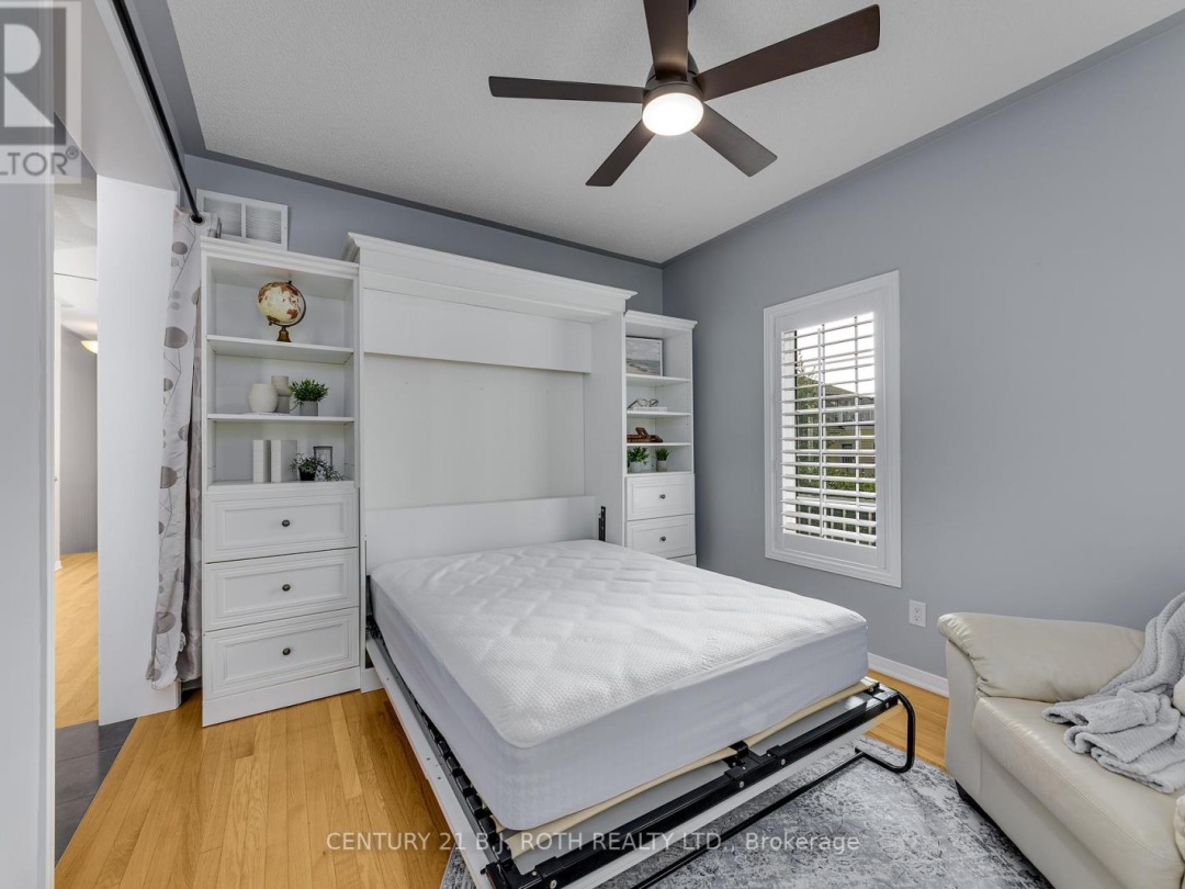 3327 SUMMERHILL WAY N, 