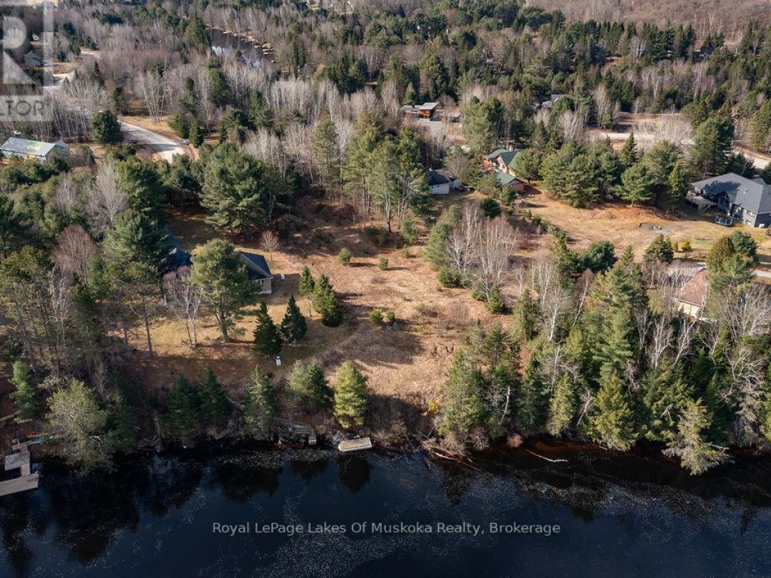 18 Shellwood Shores Avenue, Lake Muskoka