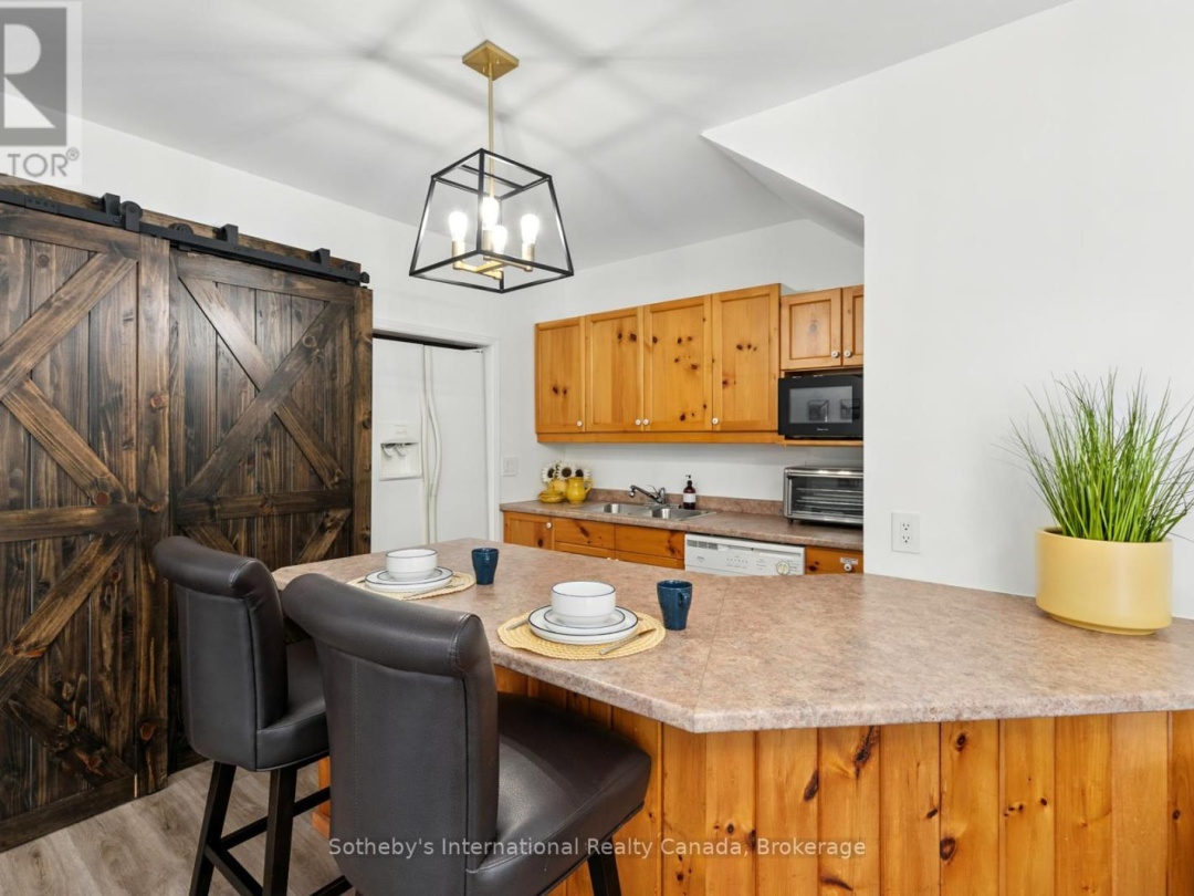 1060 NORTH KAHSHE LAKE ROAD, 