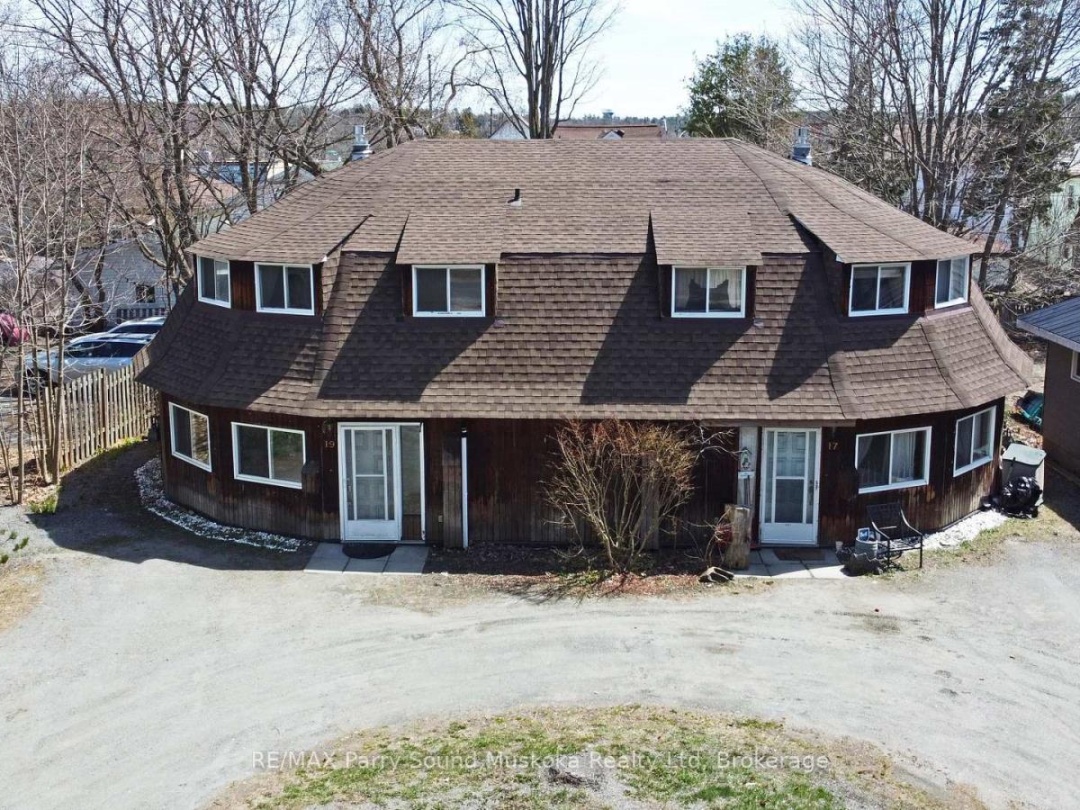 17 19 Church Street, Parry Sound