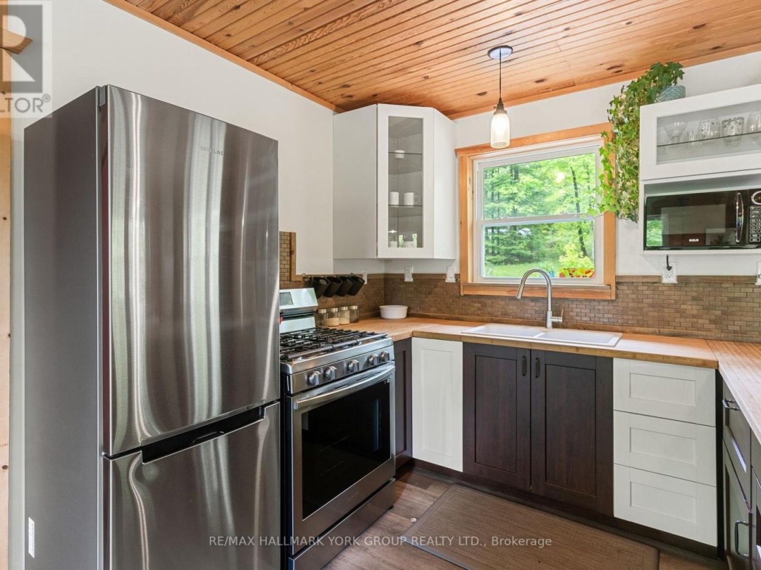 1664 Minnicock Lake Road, Minnicock Lake