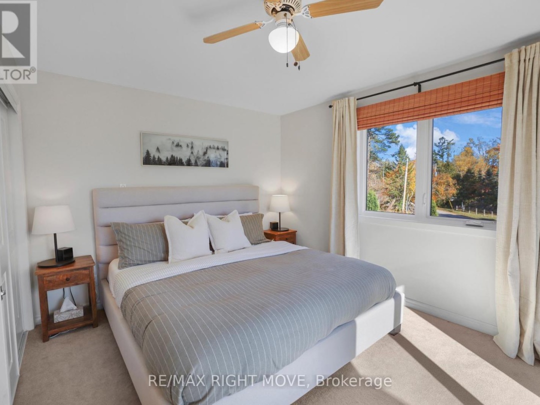 2900 LAKESIDE DRIVE, 