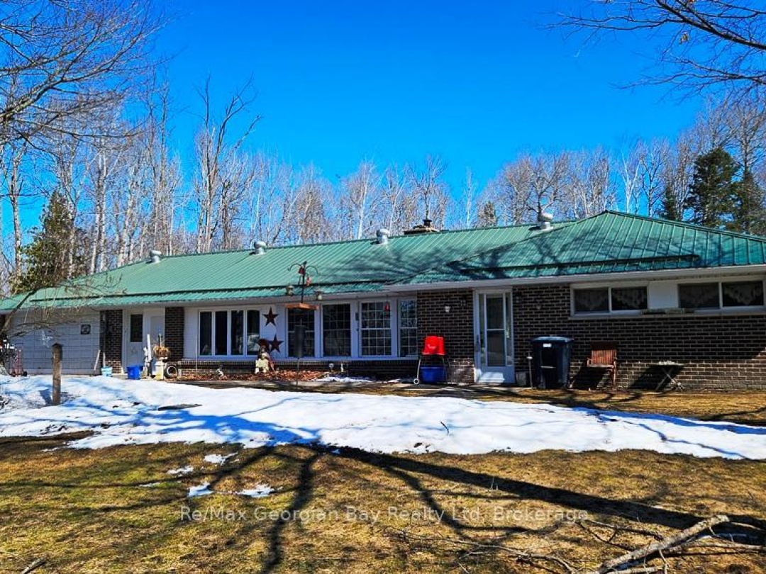 295 Duck Bay Road, Tay