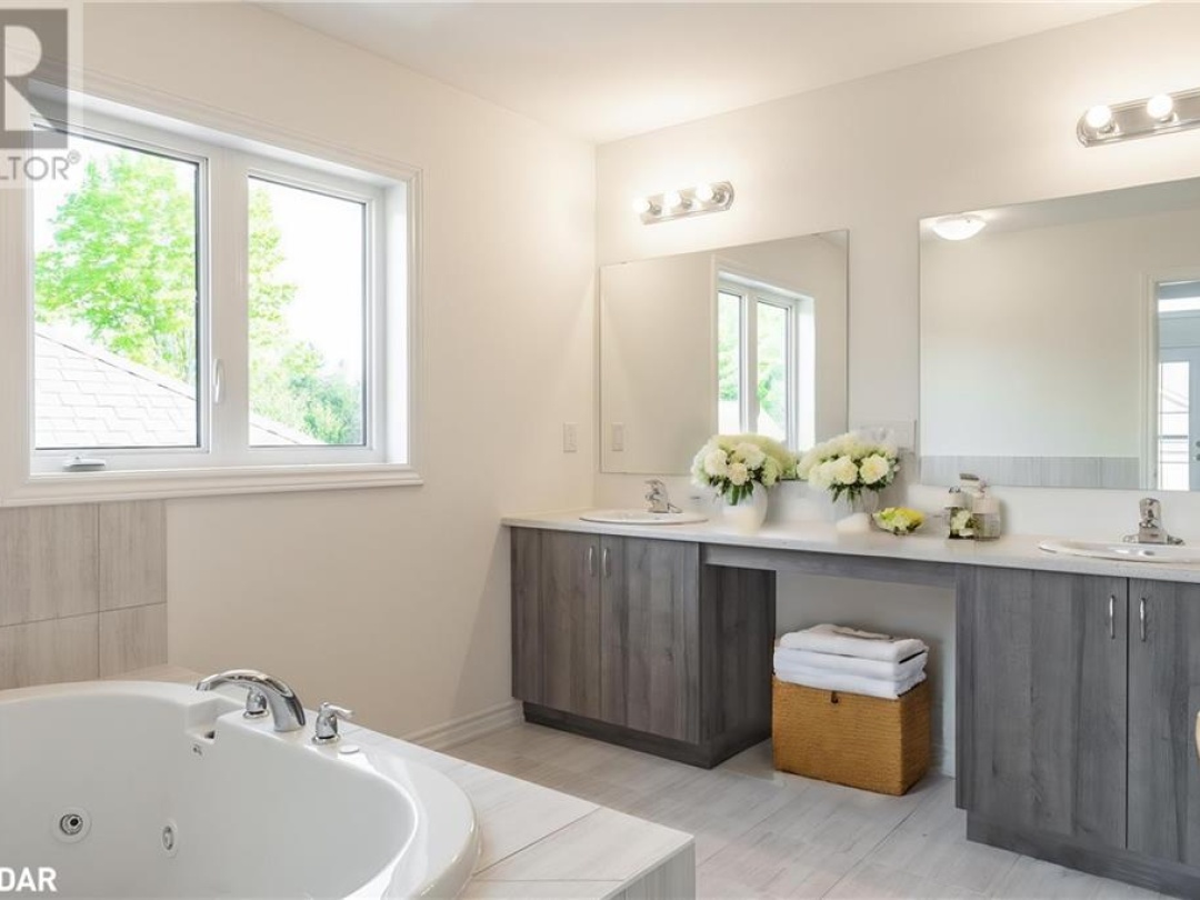 13 Spruceside Drive, Bobcaygeon