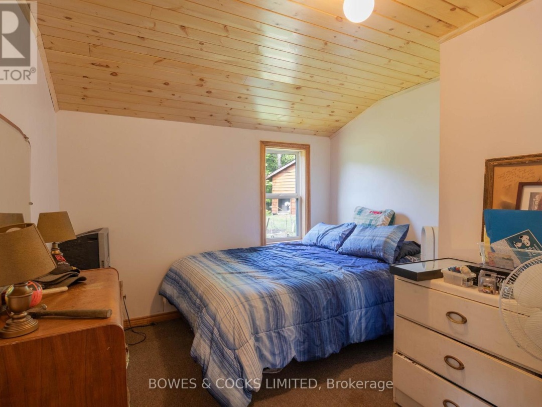 2070 FORTESQUE LAKE ROAD, 