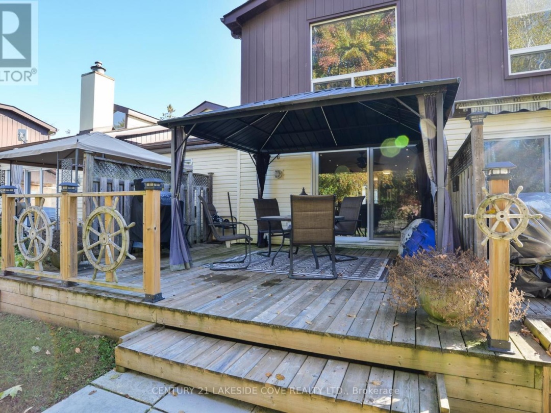 UNIT 6 - 70 LAGUNA PARKWAY, 