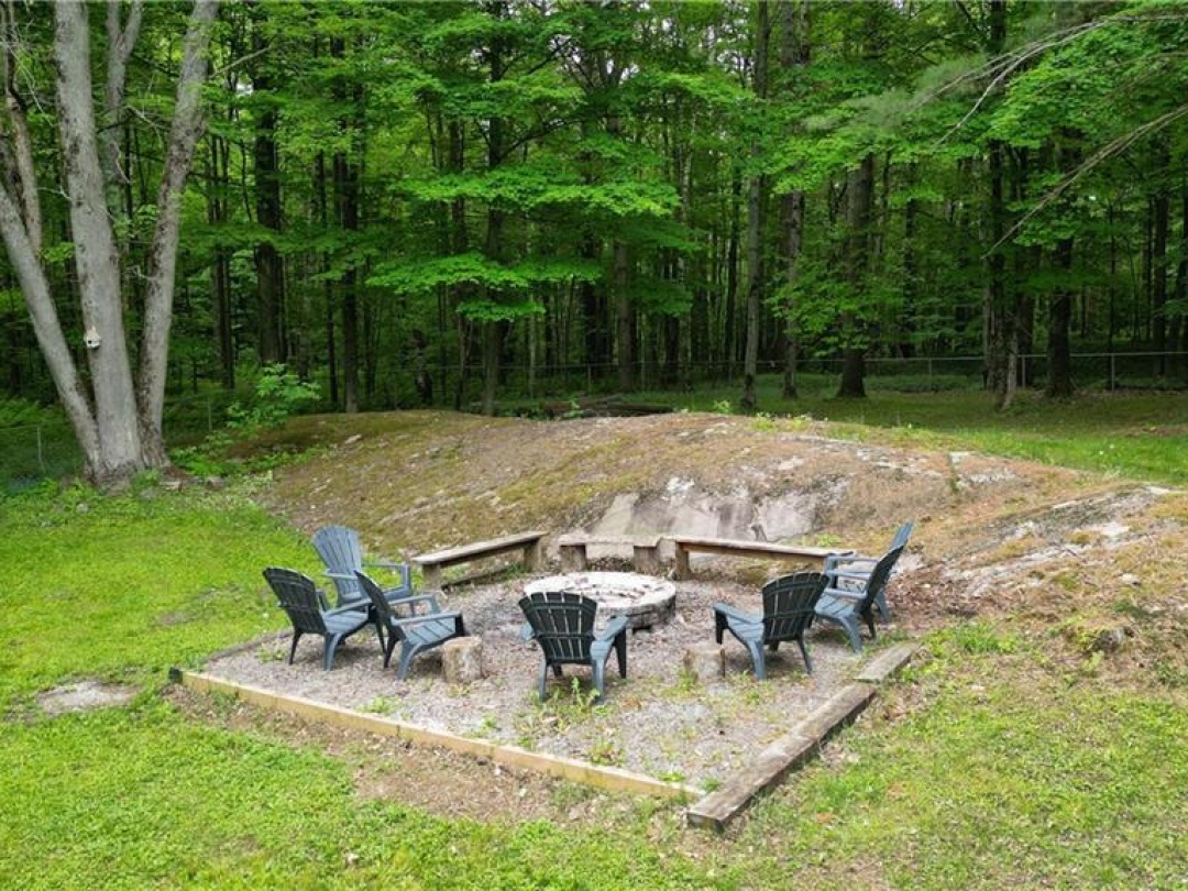 4557 TRENT Trail, 