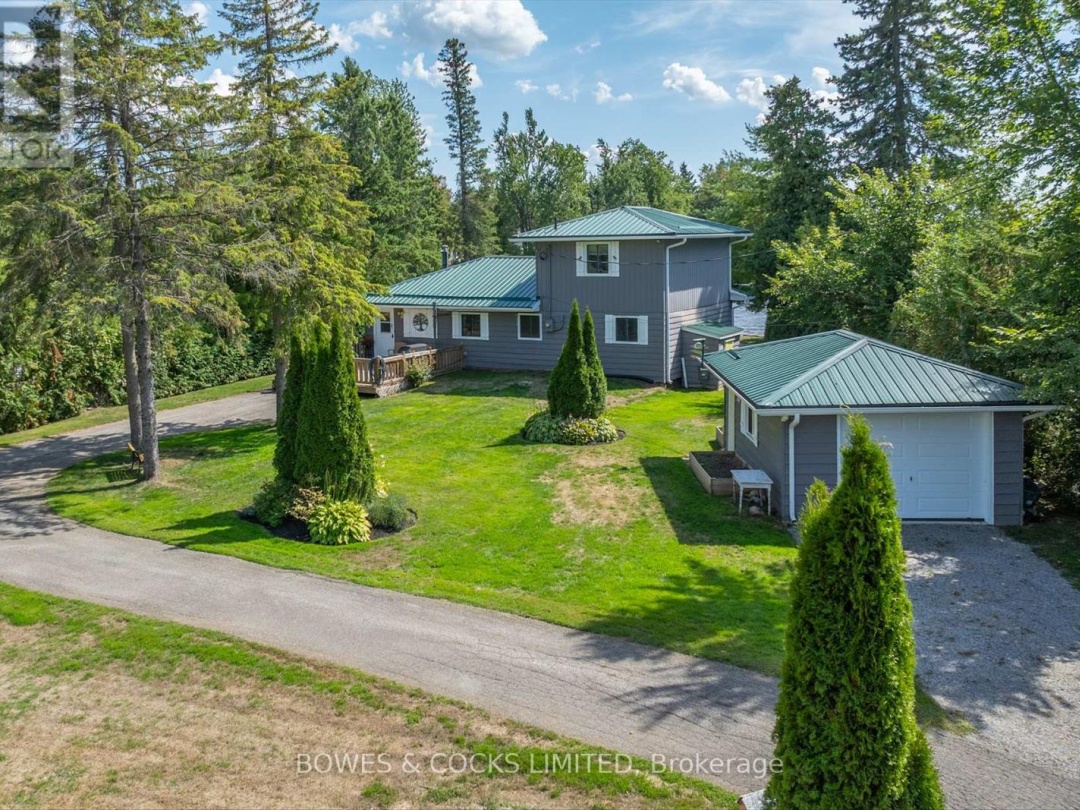 32 STURGEON GLEN ROAD, 