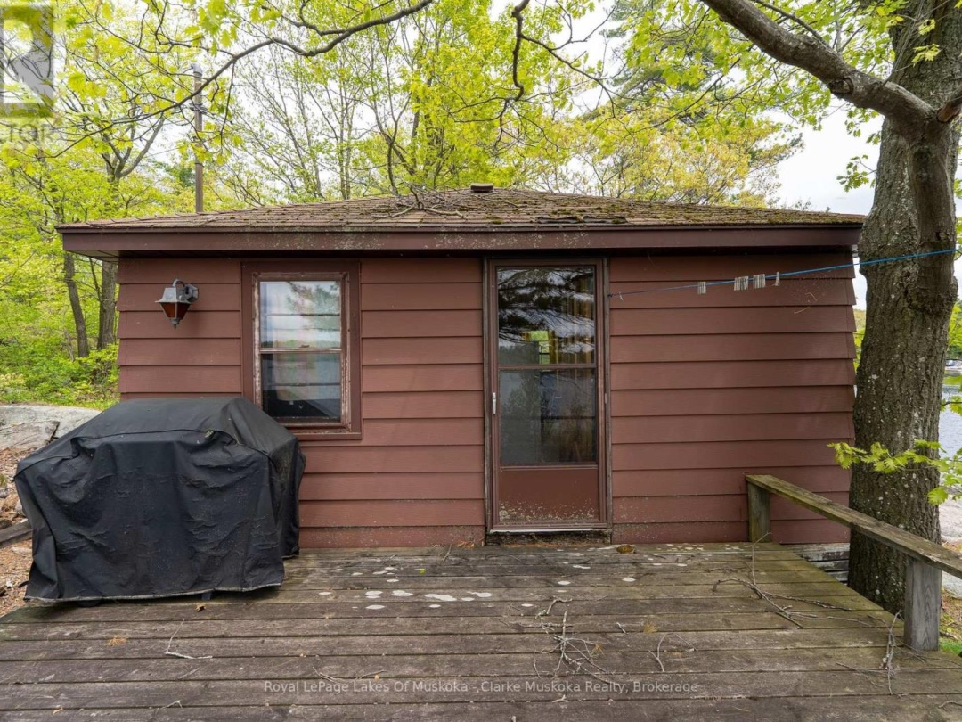 134 Pond Road, Six Mile Lake