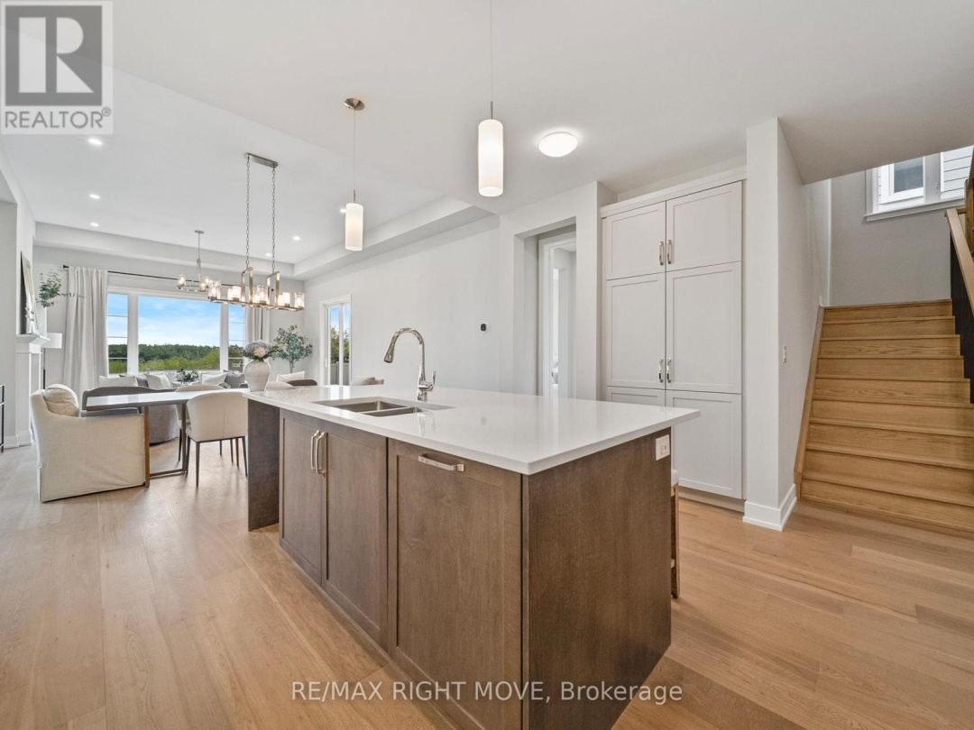 3192 ORION BOULEVARD, Orillia