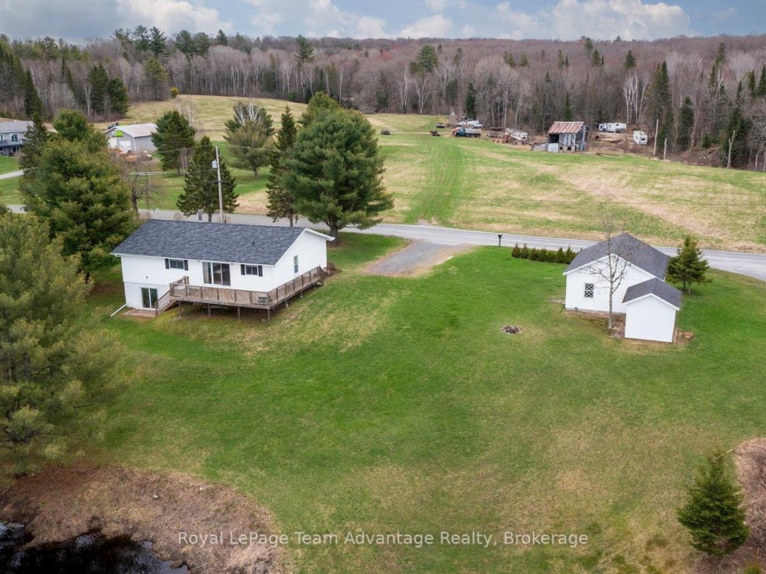 142 Broadbent Road, Manitouwabing Lake