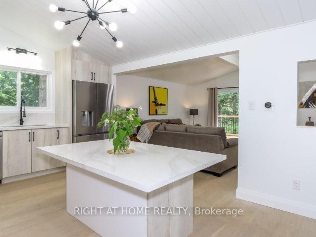 7459 ISLAND CRESCENT, 