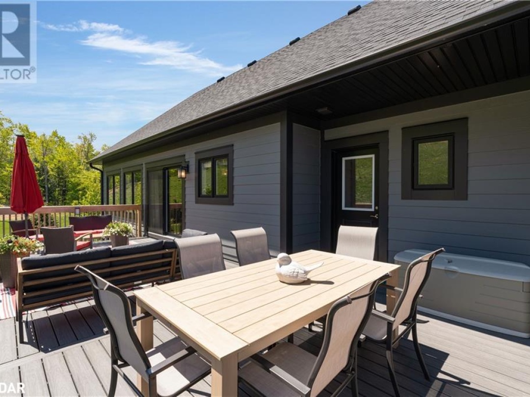 43 Thoroughbred Drive, Oro-Medonte
