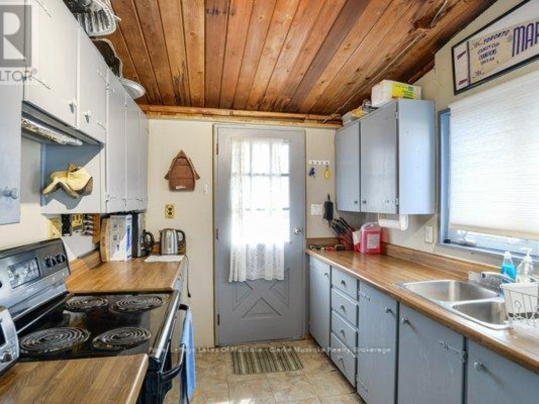 709 Harrison Trail, Georgian Bay