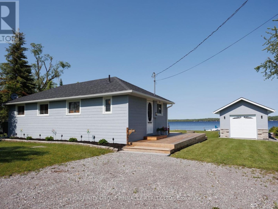 12 GILLIS STREET, Sturgeon Lake