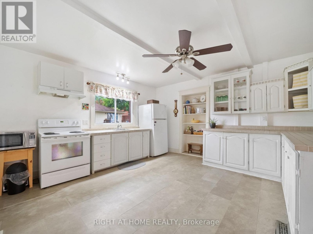 251 LACLIE STREET, 