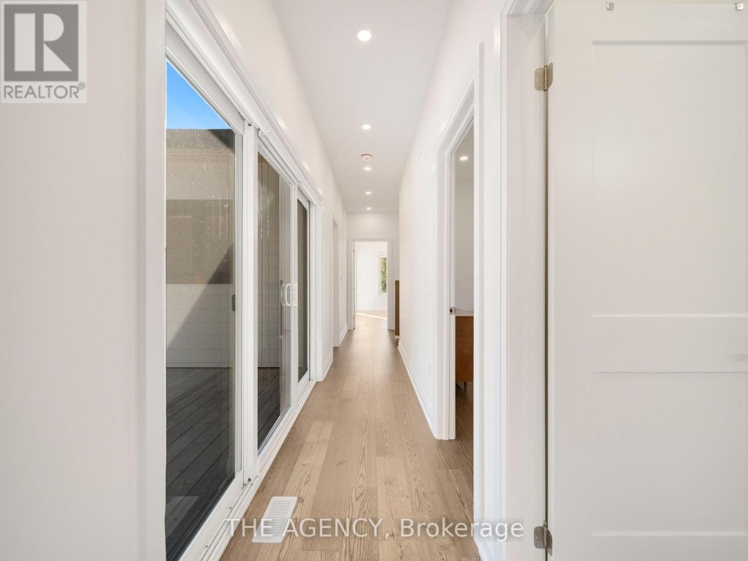 3963 Hilltop Road, Ramara