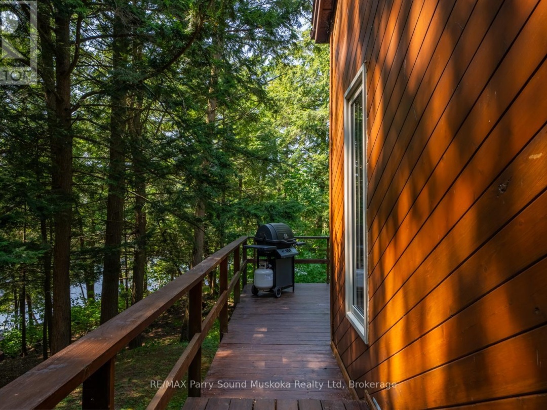18 Meharg Drive, Manitouwabing Lake