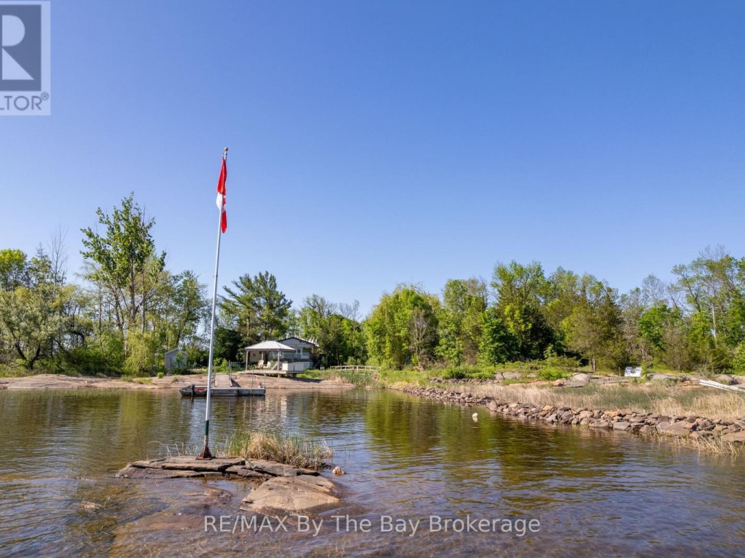116 ISLAND 150/ BROSSEAU ISLAND, 