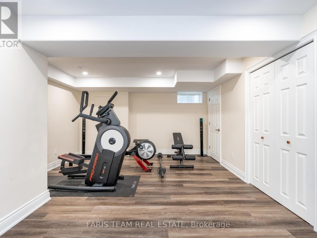 3096 Orion Boulevard, Orillia