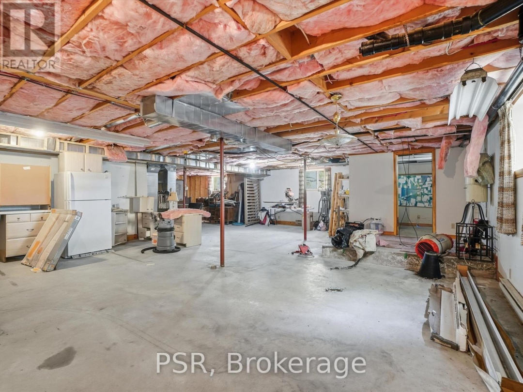 1016 VICTORIA STREET, 