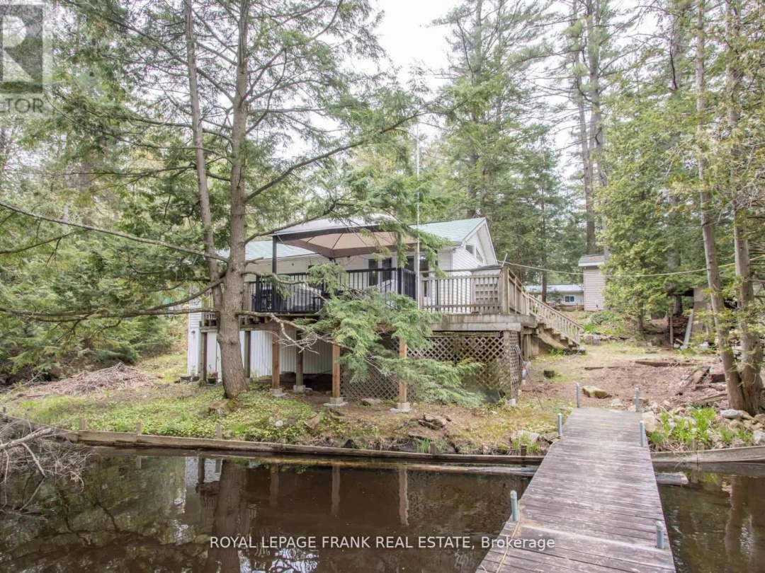 1070 TOWERING OAKS TRAIL, 