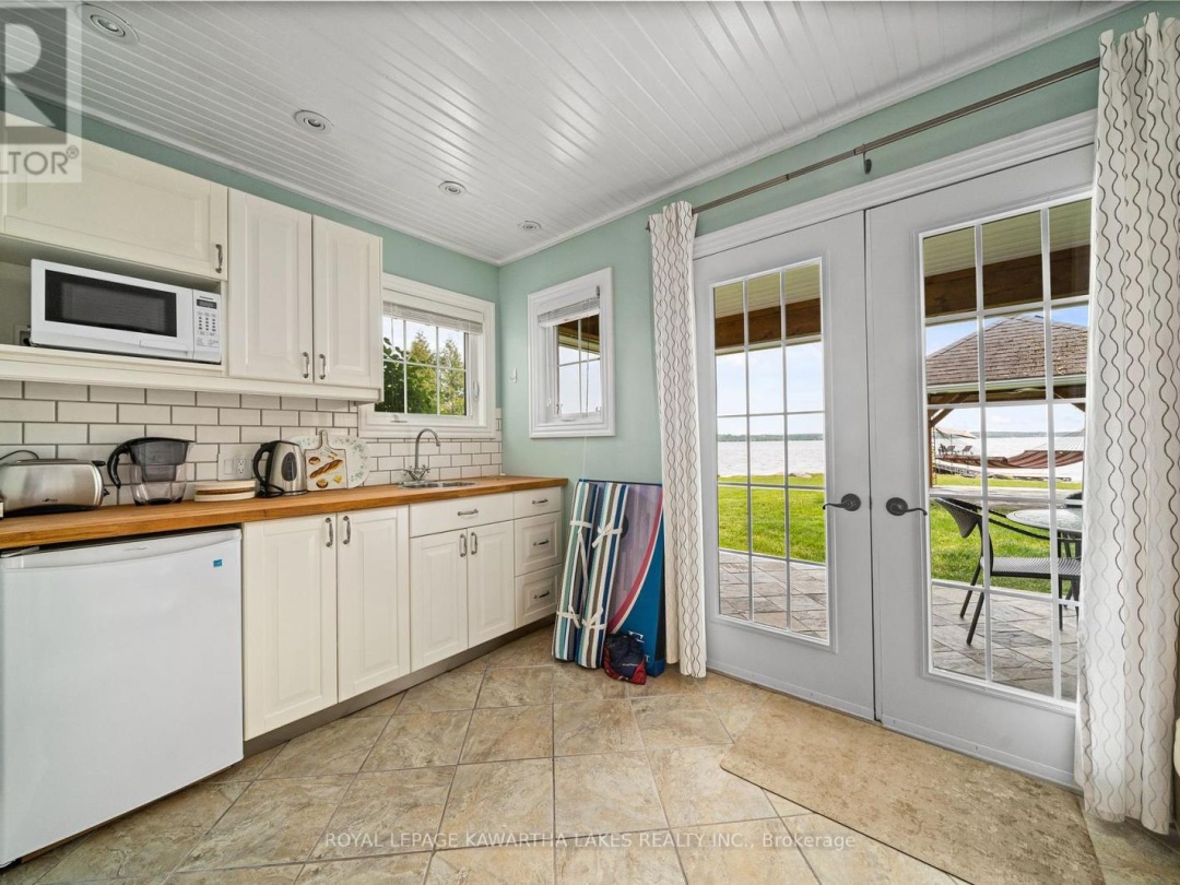 1484 COUNTY ROAD 8, 